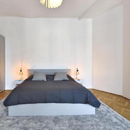 Luxurious, 2 Min To Casino And Roemertherme Apartment Баден Екстериор снимка