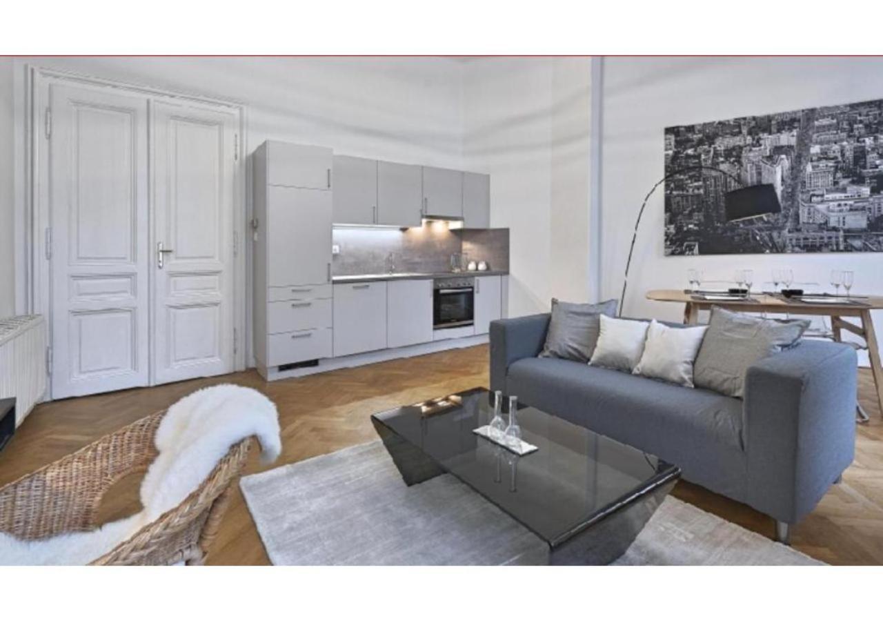 Luxurious, 2 Min To Casino And Roemertherme Apartment Баден Екстериор снимка