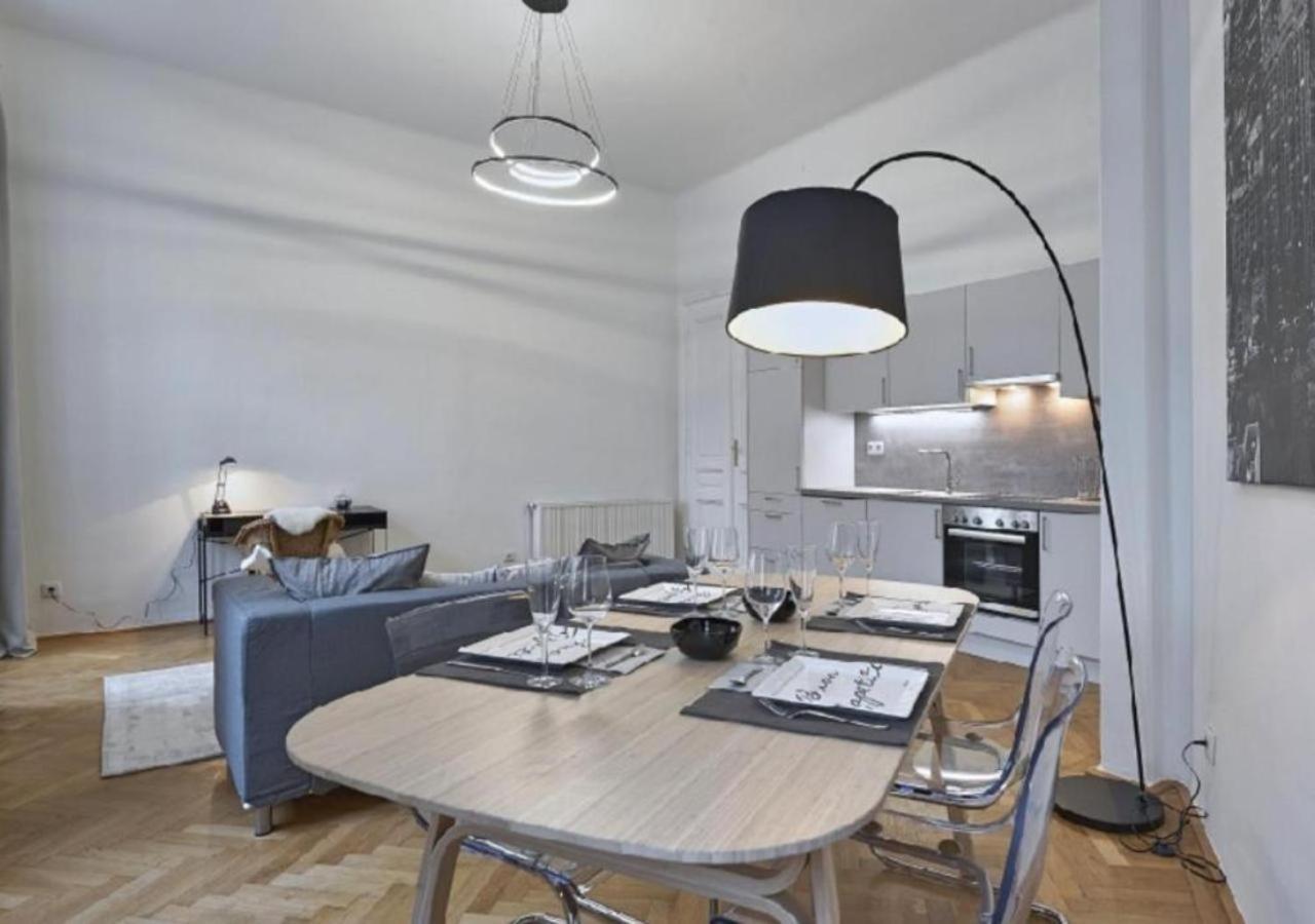 Luxurious, 2 Min To Casino And Roemertherme Apartment Баден Екстериор снимка