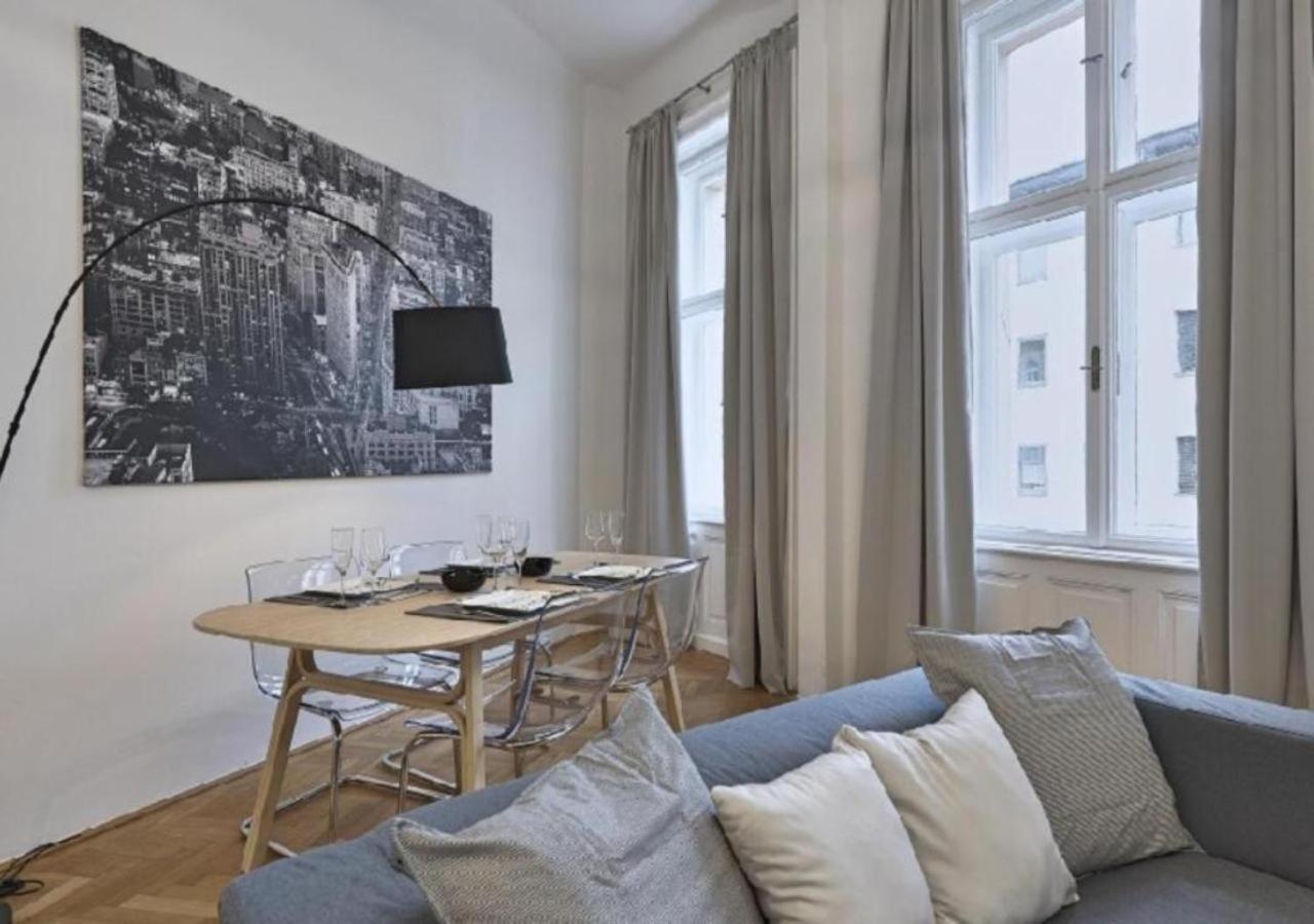 Luxurious, 2 Min To Casino And Roemertherme Apartment Баден Екстериор снимка