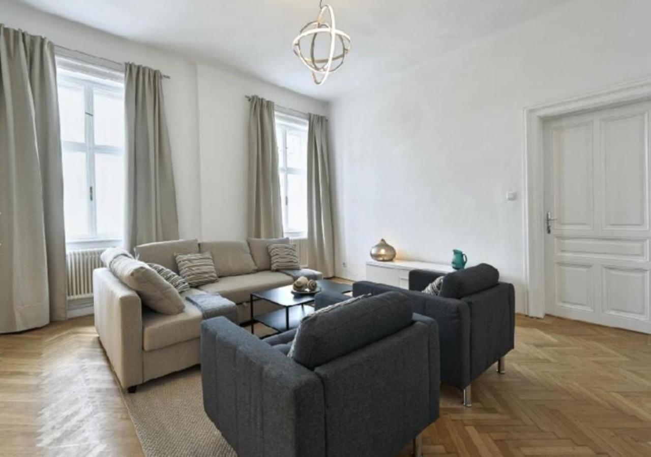 Luxurious, 2 Min To Casino And Roemertherme Apartment Баден Екстериор снимка