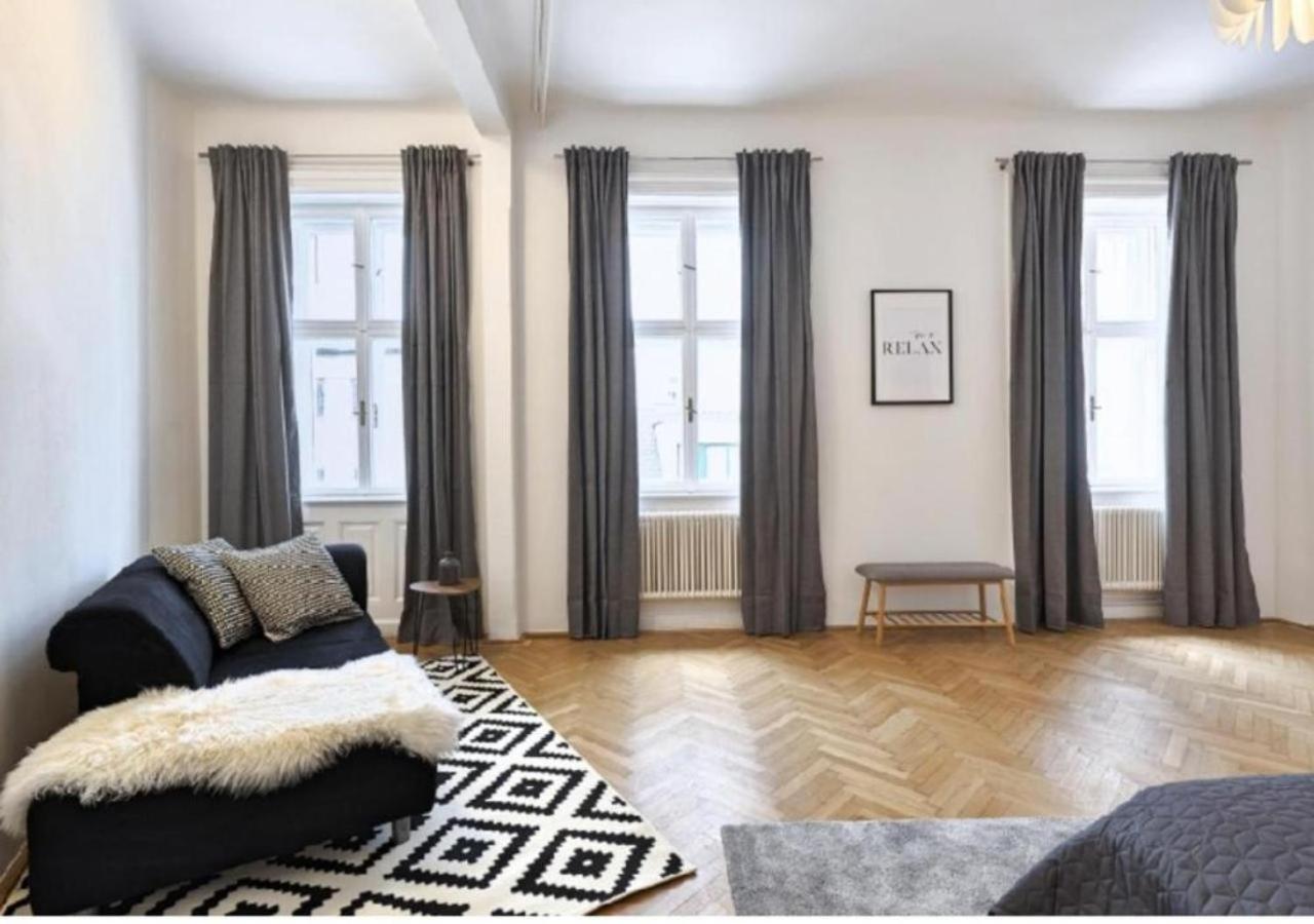 Luxurious, 2 Min To Casino And Roemertherme Apartment Баден Екстериор снимка