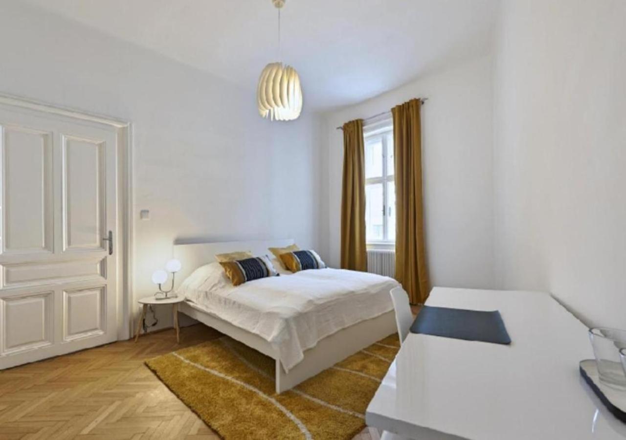 Luxurious, 2 Min To Casino And Roemertherme Apartment Баден Екстериор снимка