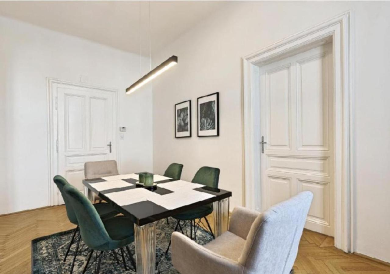 Luxurious, 2 Min To Casino And Roemertherme Apartment Баден Екстериор снимка