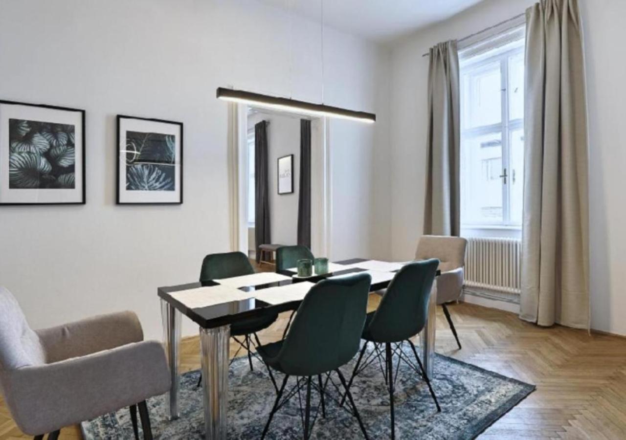 Luxurious, 2 Min To Casino And Roemertherme Apartment Баден Екстериор снимка