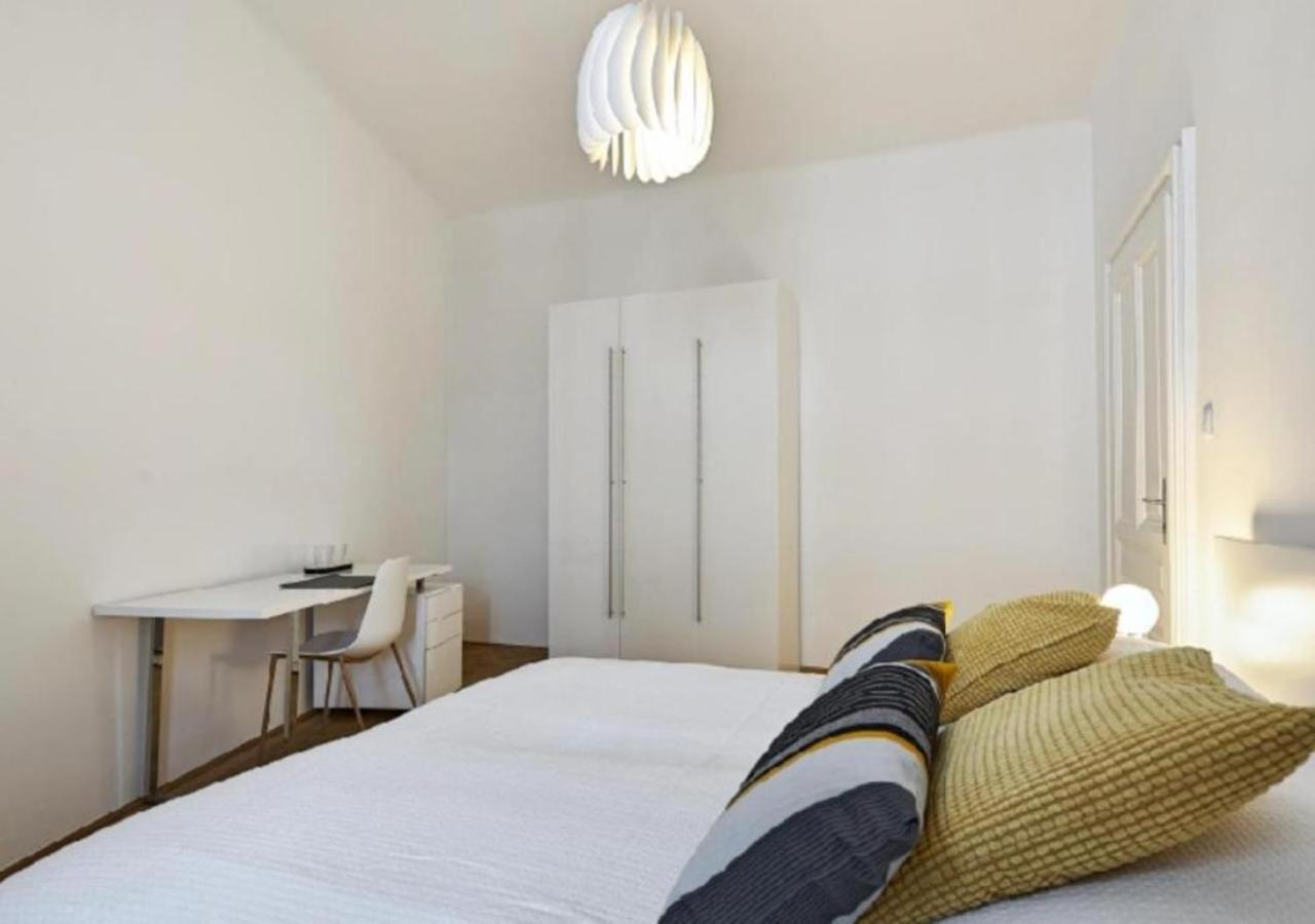 Luxurious, 2 Min To Casino And Roemertherme Apartment Баден Екстериор снимка