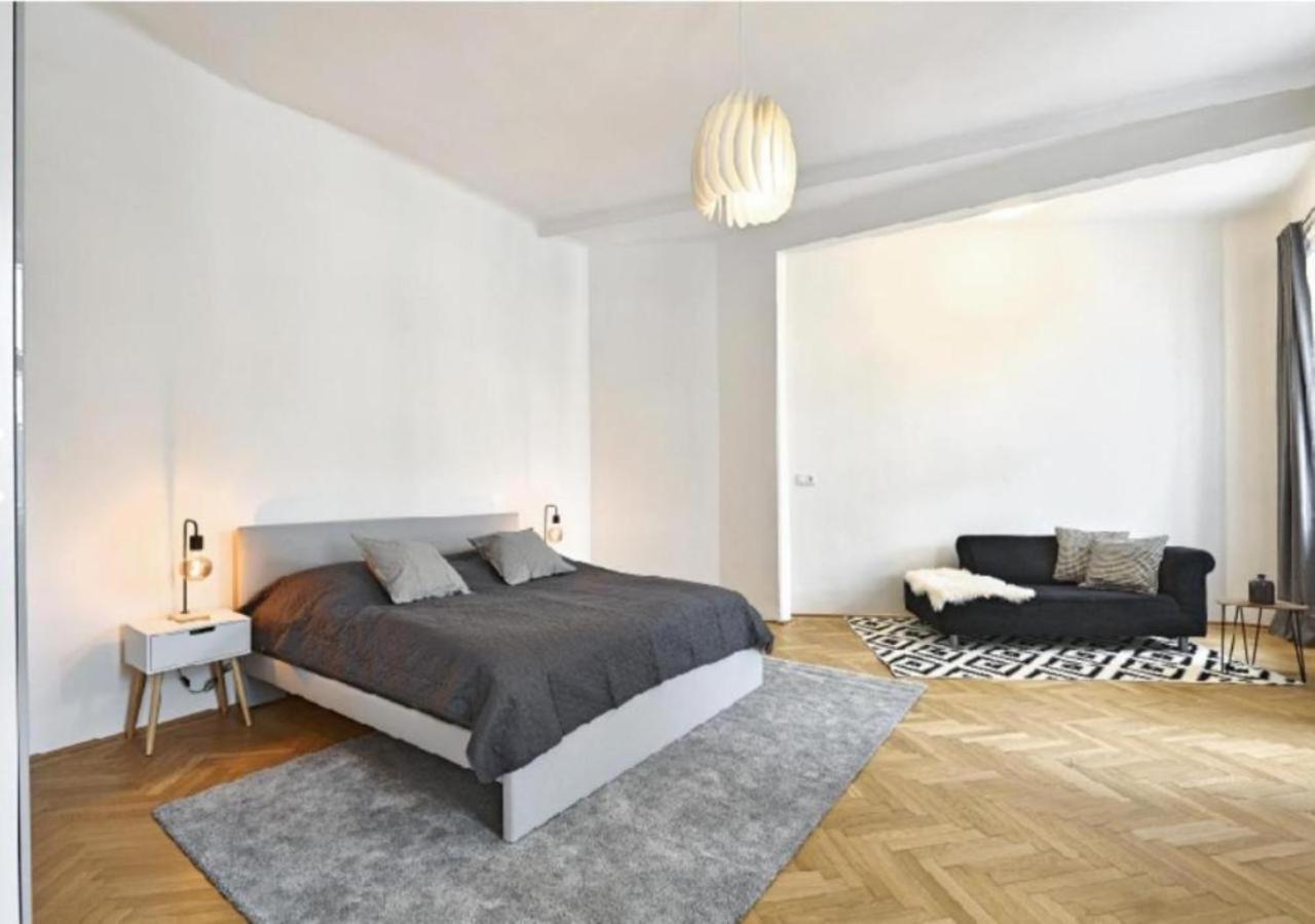 Luxurious, 2 Min To Casino And Roemertherme Apartment Баден Екстериор снимка