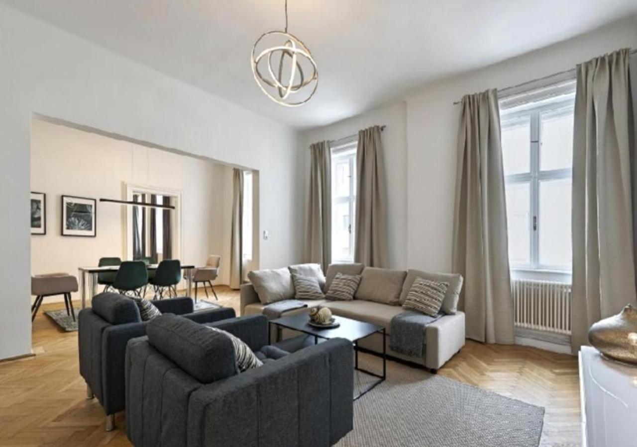 Luxurious, 2 Min To Casino And Roemertherme Apartment Баден Екстериор снимка